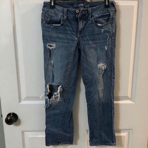 American Eagle Artist Distressed Crop Jeans sz 6